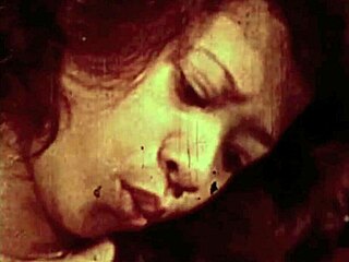 Vintage ebony beauties in intimate encounter