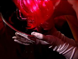 Missredpussy: French Amateur Slut Pees in Extreme Bondage Play?