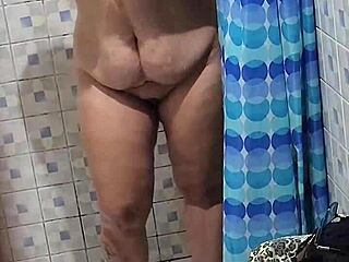 Camara Oculta Captures Curvy Venezuelan Neighbor In Steamy Shower