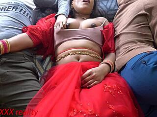 hey, wanna quickie with your hot desi stepmom in hindi?